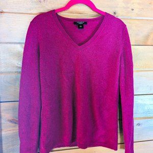 Ladies real cashmere sweater!  Soft, beautiful wine color, v-neck